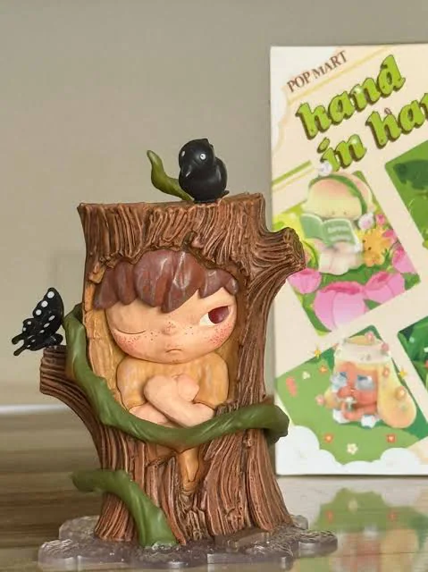 Hirono Hand In Hand Hirono collectible product photo